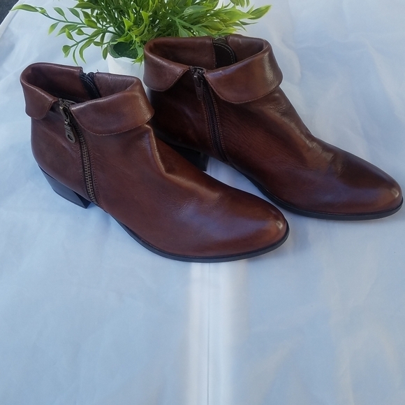 Canal grande bruna fur lined ankle bootie - Picture 2 of 7